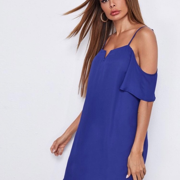 Notch Neck Cold Shoulder Solid Dress - Picture 4 of 4